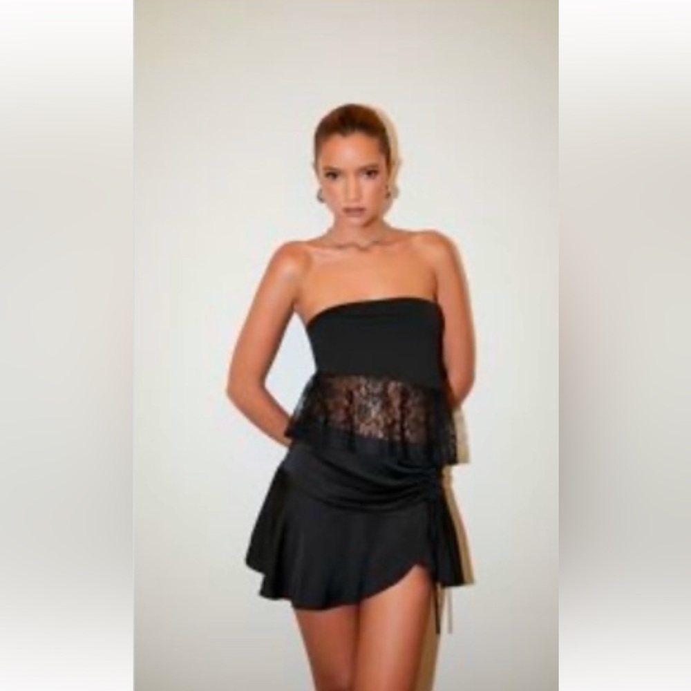 forever 21 lace hem strapless top